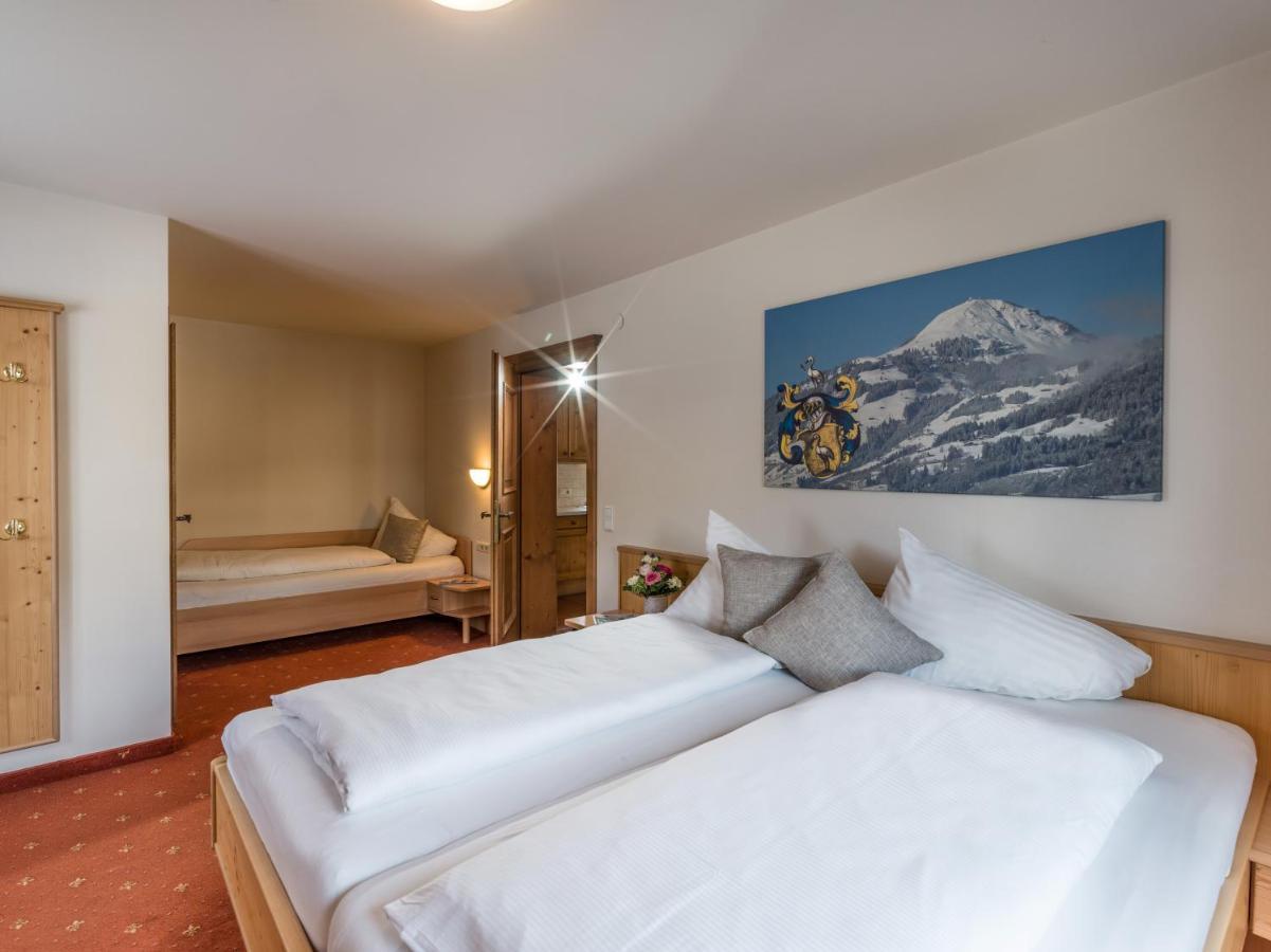 Alpen Glueck Hotel Unterm Rain Garni كيرشبرغ ان تيرول الغرفة الصورة