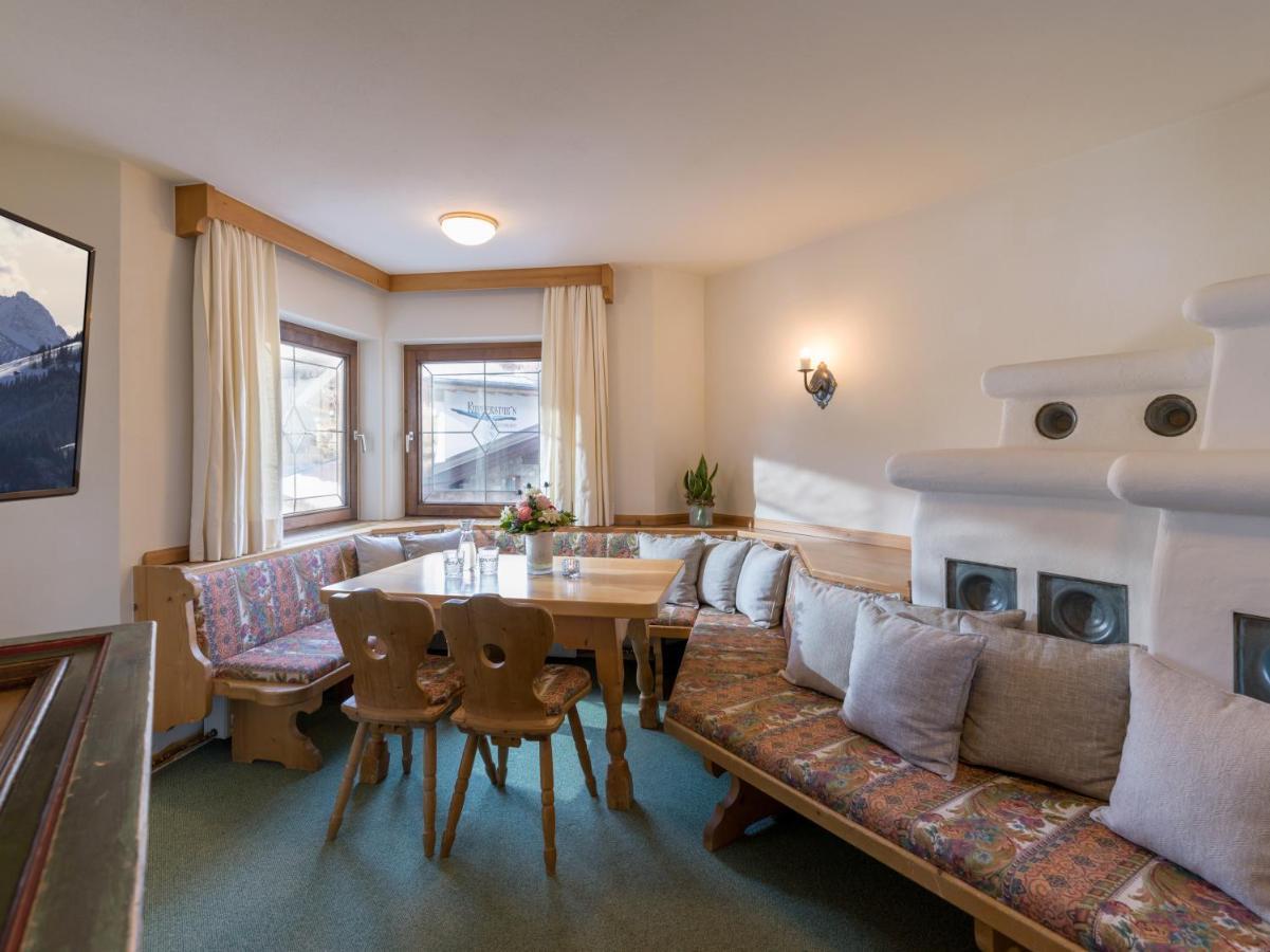 Alpen Glueck Hotel Unterm Rain Garni كيرشبرغ ان تيرول الغرفة الصورة